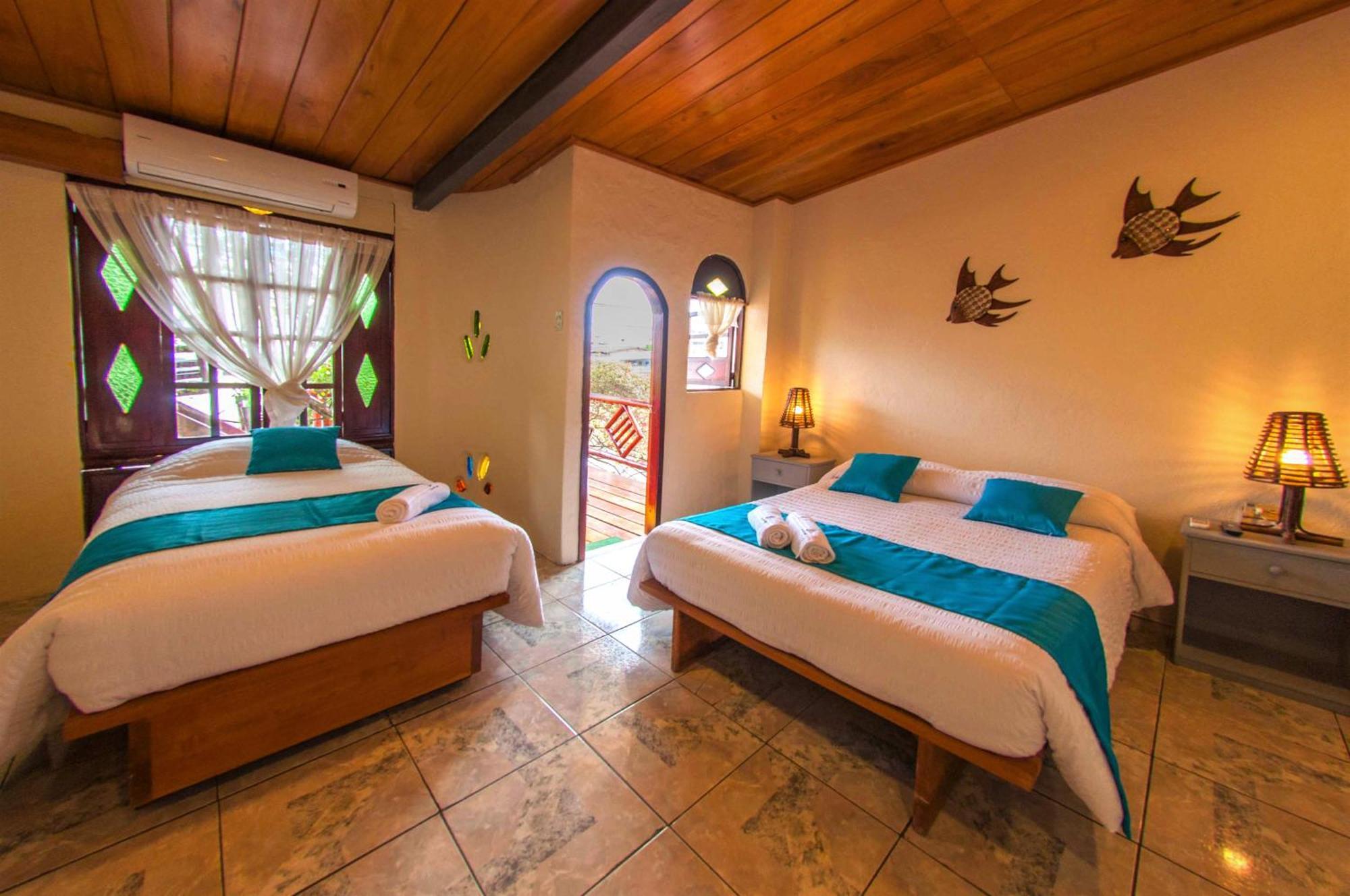 Casa Del House Apartahotel Puerto Ayora (Galapagos Islands)